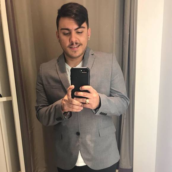 Meet your Posher, Benjamin - Picture 1 of 1